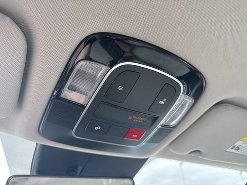 Used 2025 Hyundai Sonata SE image 31