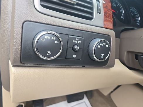 Used 2013 Chevrolet Tahoe LTZ image 15