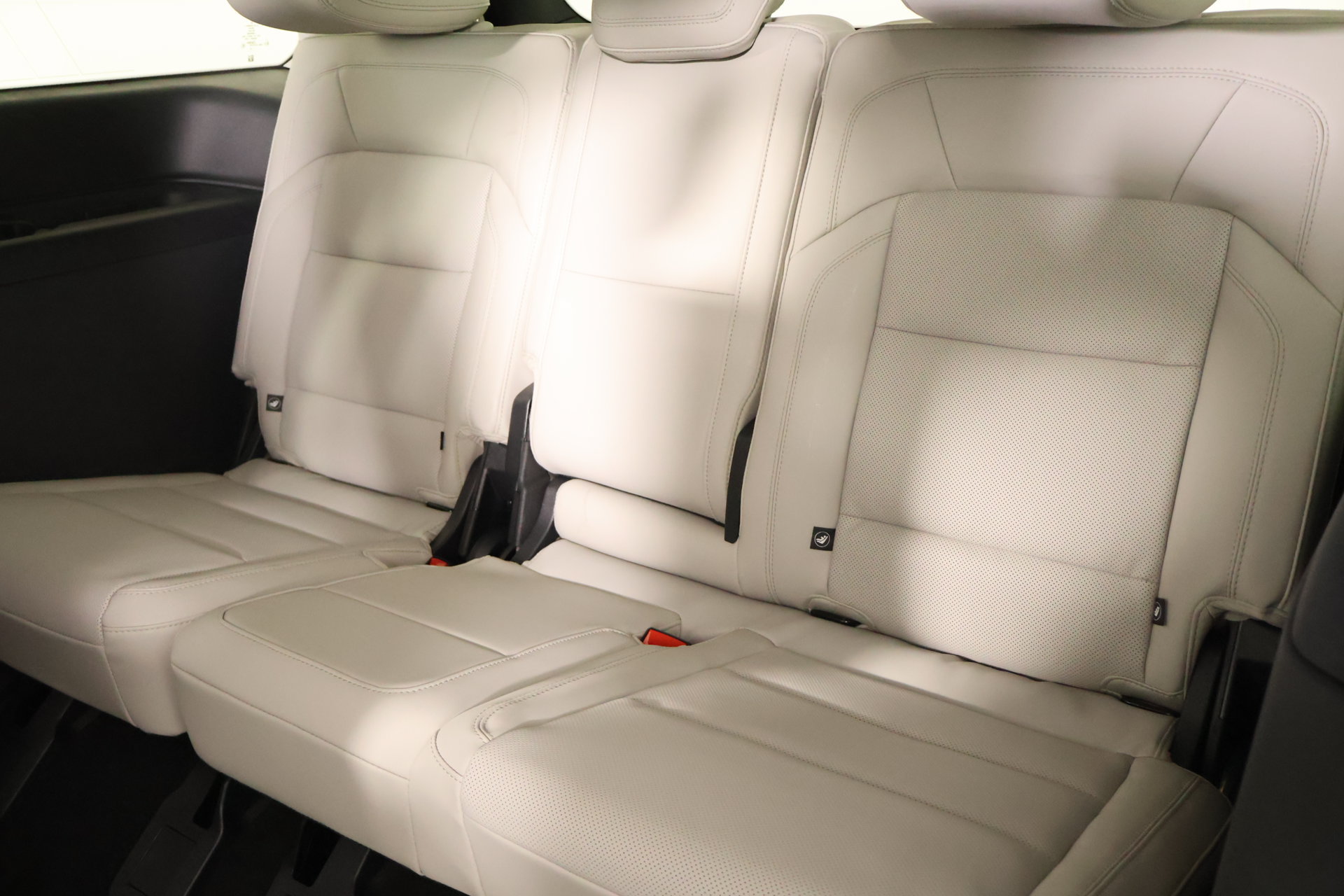 New 2026 Lincoln Navigator Premiere AWD/4WD image 13