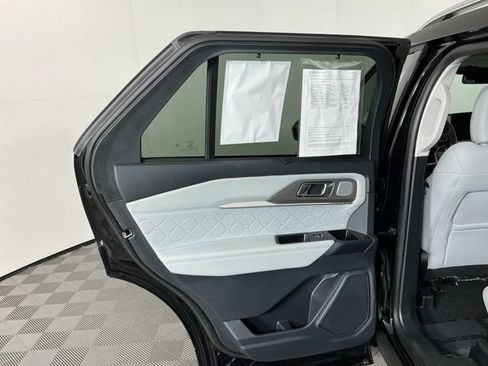 Certified 2025 Ford Explorer Platinum w/ Ultimate Package AWD/4WD image 29