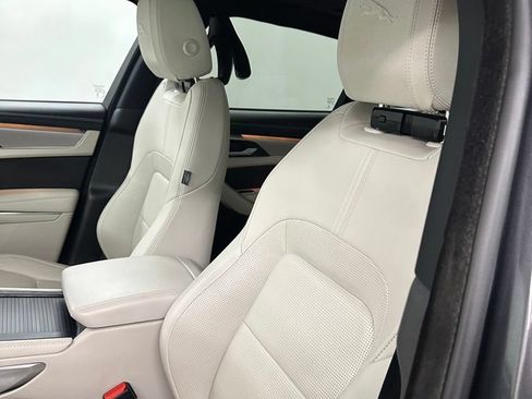 Used 2024 Jaguar F-PACE R-Dynamic S AWD/4WD image 12