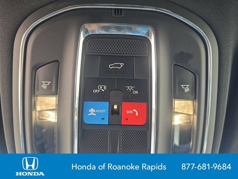 Used 2024 Jeep Wagoneer Series III AWD/4WD image 28