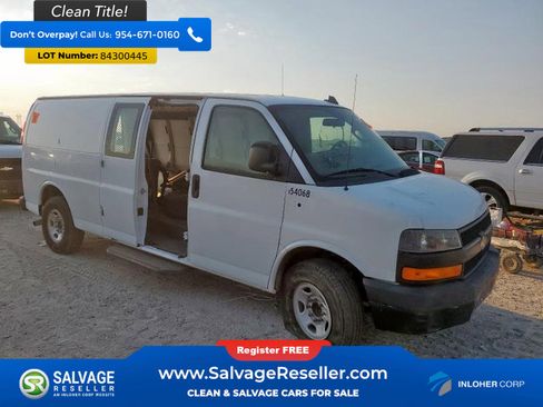Used 2018 Chevrolet Express 3500 Extended w/ Driver Convenience Package RWD image 5