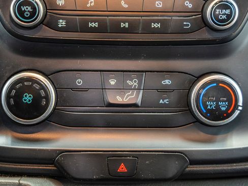Used 2020 Ford Transit 250 Medium Roof AWD image 19
