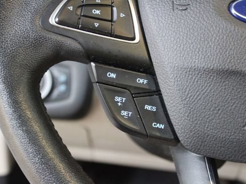 Used 2018 Ford Escape SEL w/ Canadian Touring Package AWD/4WD image 17