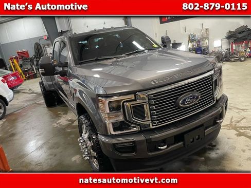 Used 2022 Ford F350 Limited image 1
