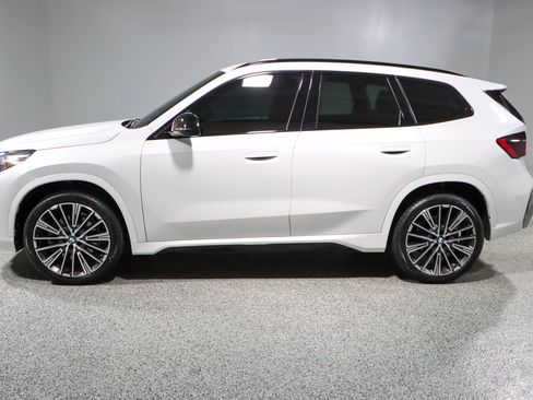 Used 2023 BMW X1 xDrive28i w/ Premium Package AWD/4WD image 10