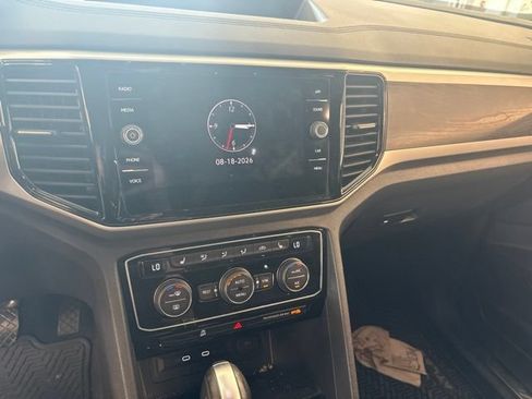 Used 2023 Volkswagen Atlas SE w/ Panoramic Sunroof Package FWD image 35