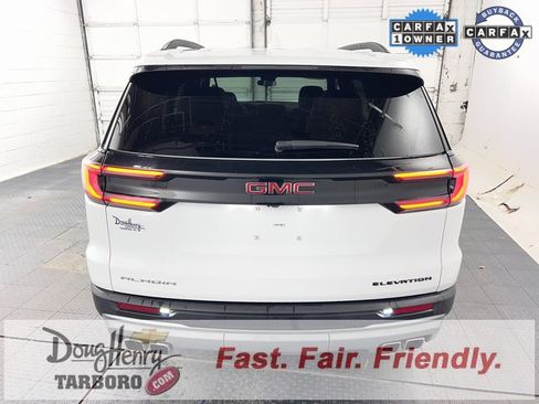 Used 2025 GMC Acadia Elevation image 7