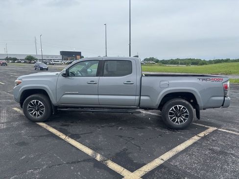 Used 2020 Toyota Tacoma 4x4 Double Cab image 8