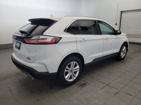 Used 2019 Ford Edge SEL AWD/4WD image 9