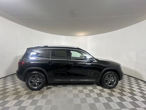 New 2026 Mercedes-Benz GLB 250 4MATIC image 8