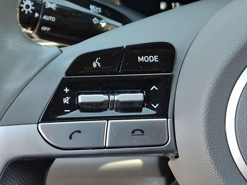Used 2023 Hyundai Elantra SEL w/ Convenience Package FWD image 22