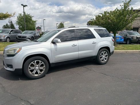 Used 2016 GMC Acadia SLT w/ Open Road Package image 3