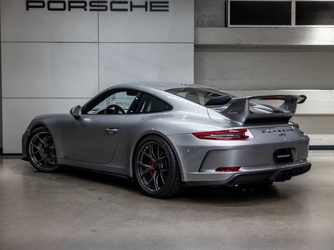 Used 2018 Porsche 911 GT3 image 3