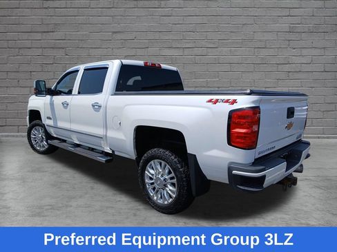 Used 2018 Chevrolet Silverado 2500 High Country w/ Duramax Plus Package AWD/4WD image 4