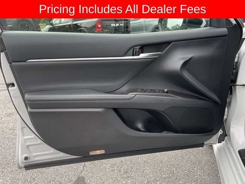 Used 2024 Toyota Camry XSE FWD image 18