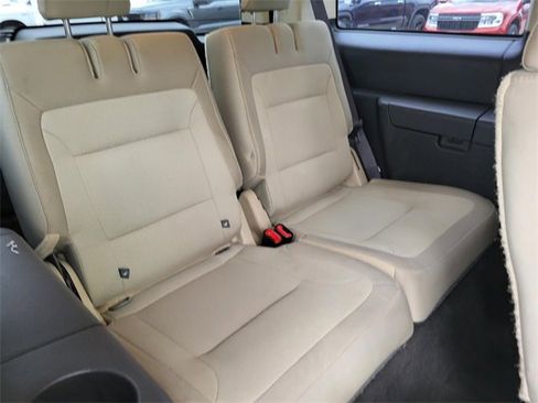 Used 2018 Ford Flex SE image 23