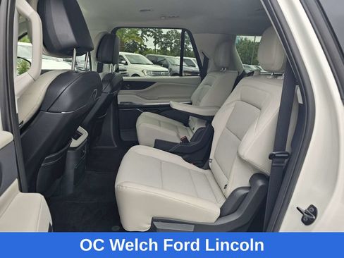 Used 2026 Lincoln Navigator L Premier AWD/4WD image 16