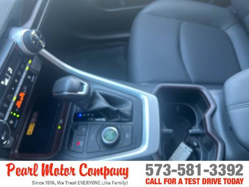 Used 2025 Toyota RAV4 Limited w/ Advanced Technology Package AWD/4WD image 15