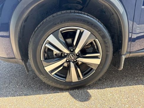 Certified 2024 Nissan Rogue SL w/ SL Premium Package FWD image 12