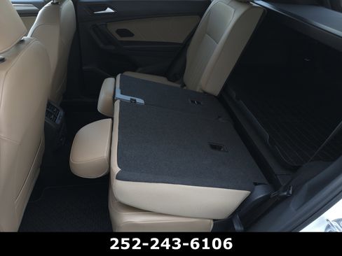Used 2024 Volkswagen Tiguan SE R-Line AWD/4WD image 34