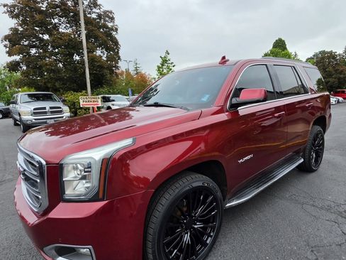 Used 2018 GMC Yukon SLT AWD/4WD image 4