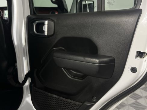 Certified 2023 Jeep Wrangler Unlimited Rubicon image 32