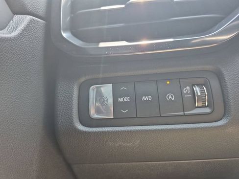 Certified 2026 GMC Acadia AT4 w/ Luxury Package AWD/4WD image 24