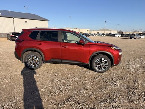 Certified 2023 Nissan Rogue SV w/ SV Premium Package image 4