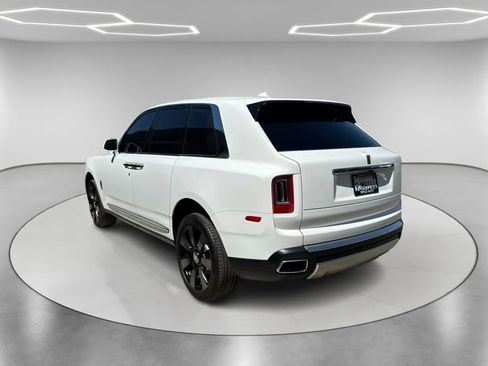 Used 2019 Rolls-Royce Cullinan image 7