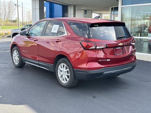 Used 2024 Chevrolet Equinox LT FWD image 4