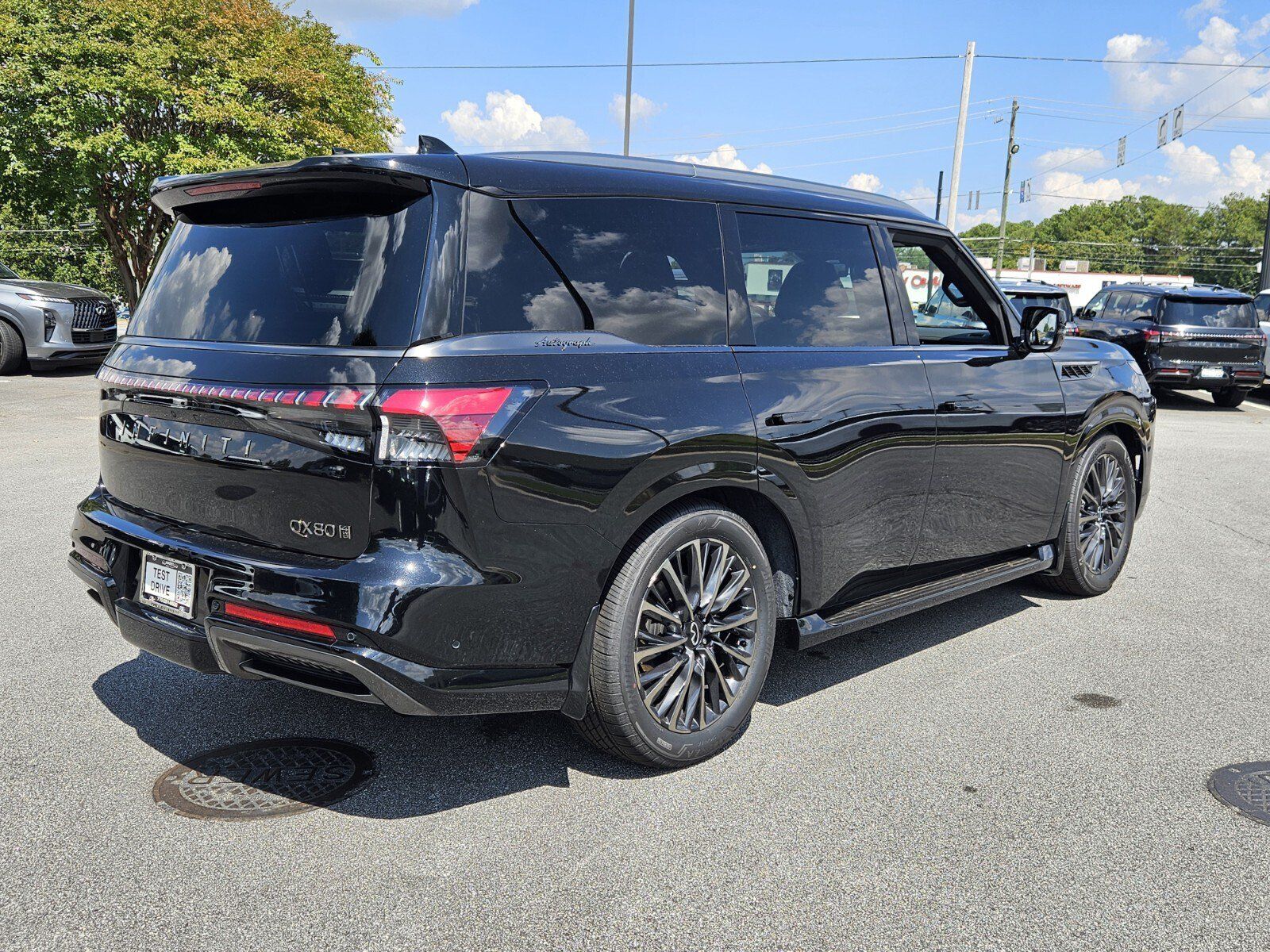 New 2027 INFINITI QX80 Autograph w/ Premium Cargo Package AWD/4WD image 6