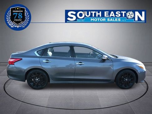 Used 2017 Nissan Altima 2.5 SL w/ Moonroof Package image 8