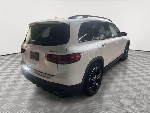 Used 2022 Mercedes-Benz GLB 250 4MATIC image 3