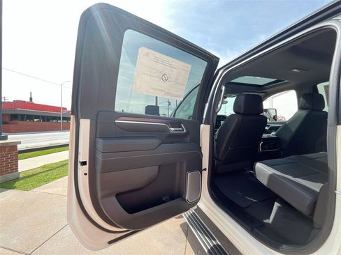 New 2025 GMC Sierra 2500 Denali w/ Denali Reserve Package image 33