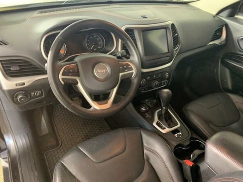 Used 2014 Jeep Cherokee Trailhawk w/ Leather Interior Group AWD/4WD image 15