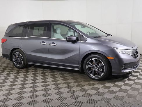 Used 2023 Honda Odyssey Elite image 17