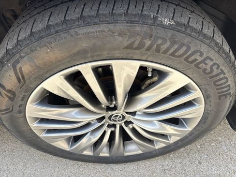 Used 2021 Toyota Highlander Platinum AWD/4WD image 8