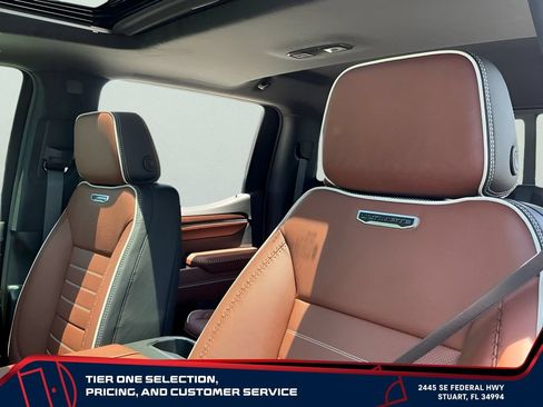 New 2026 GMC Sierra 1500 Denali Ultimate w/ LPO, Black Badging Package AWD/4WD image 31
