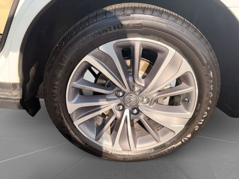 Used 2018 Acura MDX FWD w/ Tech & Entertainment image 11
