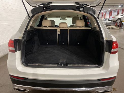 Used 2018 Mercedes-Benz GLC 300 image 5