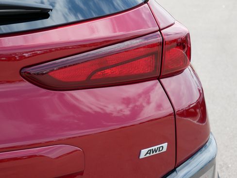 Certified 2023 Hyundai Kona SEL AWD/4WD image 17