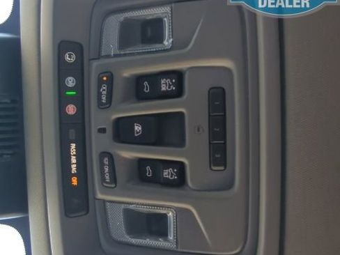 Used 2025 Chevrolet Silverado 1500 LT Trail Boss w/ Convenience Package II image 13