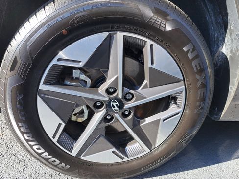 Certified 2025 Hyundai Tucson SEL image 2