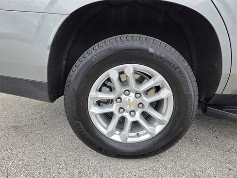 Certified 2025 Chevrolet Tahoe LT image 24