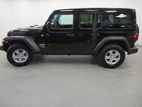 Used 2021 Jeep Wrangler Unlimited Sport w/ Sun And Sound Package AWD/4WD image 15