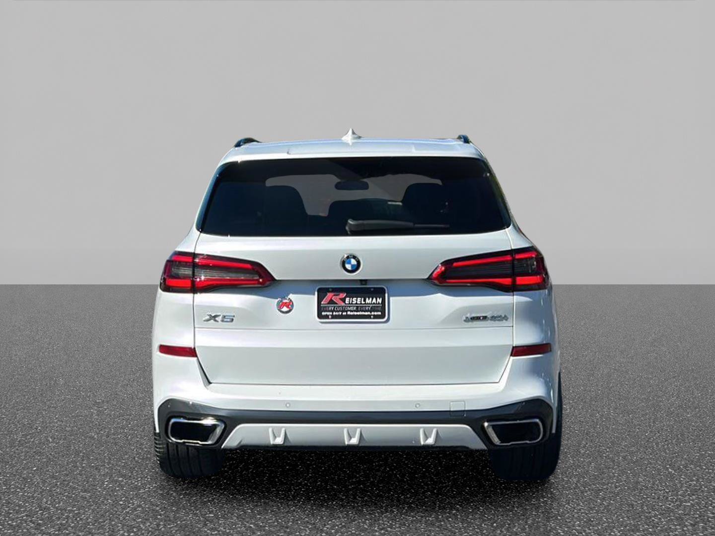 Used 2019 BMW X5 xDrive40i w/ M Sport Package AWD/4WD image 4