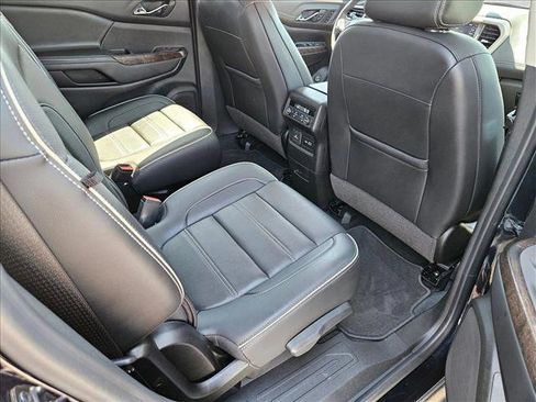 Used 2022 GMC Acadia Denali w/ Denali Ultimate Package AWD/4WD image 20