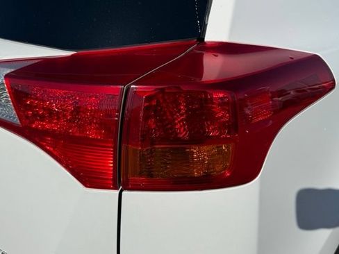 Used 2014 Toyota RAV4 XLE FWD image 14